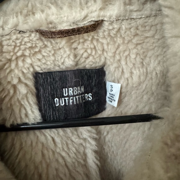Urban Outfitters Brown Bomber - Picture 3 of 3